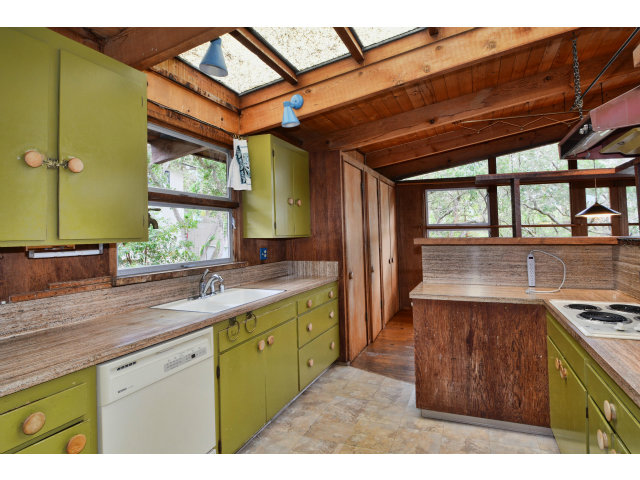 Kitchen - Before